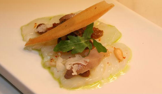 Carpaccio de Bacalao con calabaza braseada