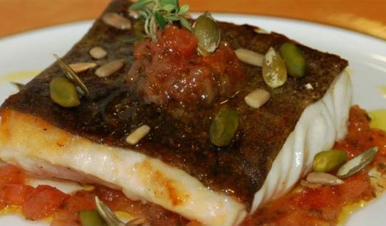 Rodaballo a la plancha con tomate macerado