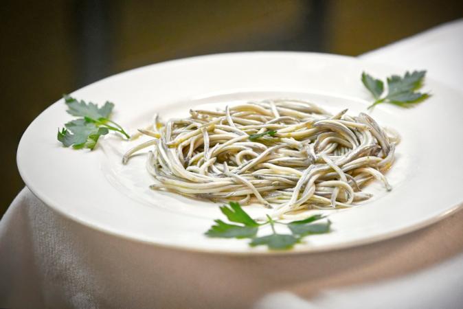 Angulas en ensalada