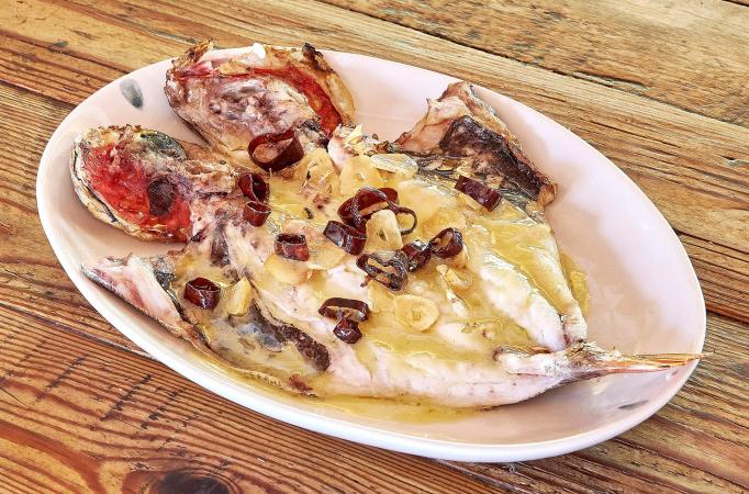 Besugo a la parrilla