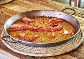 Arroz de bogavante en paella